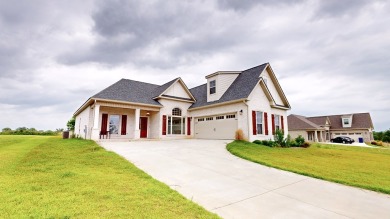 Like new home located in the beautiful Willow Walk Subdivision on Headland Country Club in Alabama - for sale on GolfHomes.com, golf home, golf lot