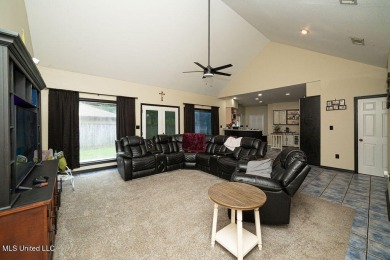 Spacious 5BR/5BA Home in Beautiful Diamondhead, MSDiscover on Diamondhead Country Club in Mississippi - for sale on GolfHomes.com, golf home, golf lot