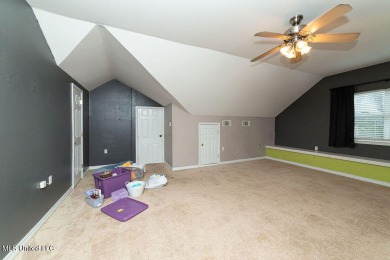 Spacious 5BR/5BA Home in Beautiful Diamondhead, MSDiscover on Diamondhead Country Club in Mississippi - for sale on GolfHomes.com, golf home, golf lot