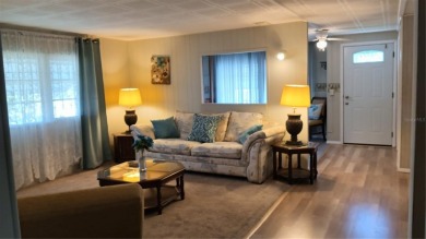 PRICE IMPROVEMENT!!!! This cozy and comfortable GOLF COURSE home on High Point Golf Club, Inc. in Florida - for sale on GolfHomes.com, golf home, golf lot