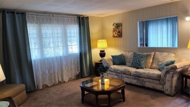 PRICE IMPROVEMENT!!!! This cozy and comfortable GOLF COURSE home on High Point Golf Club, Inc. in Florida - for sale on GolfHomes.com, golf home, golf lot