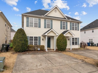 Adorable 2 bedroom townhome in the Hedingham neighborhood. Both on Hedingham Golf and Athletic Club in North Carolina - for sale on GolfHomes.com, golf home, golf lot