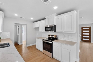 Stunning New Construction Home with Golf Course Views

This on Cedar Crest Golf Course in Texas - for sale on GolfHomes.com, golf home, golf lot