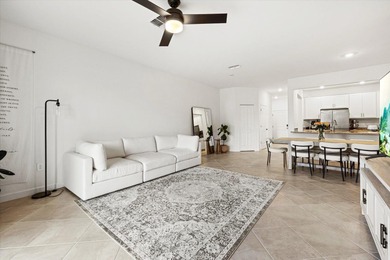 Welcome to this beautiful 3-bedroom, 2.5-bathroom townhome in on Lakewood National Golf Club in Florida - for sale on GolfHomes.com, golf home, golf lot