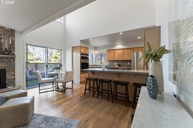 Single owner home with newer roof, new HVAC, newer water heater on Charbonneau Golf Club in Oregon - for sale on GolfHomes.com, golf home, golf lot