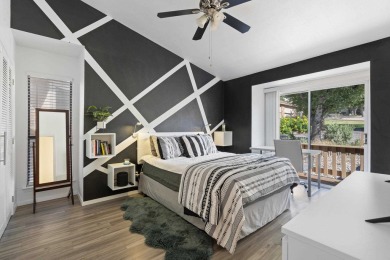 Beautifully remodeled one-story townhome in prime Horseshoe Bay on Slick Rock Golf Course - Horseshoe Bay in Texas - for sale on GolfHomes.com, golf home, golf lot
