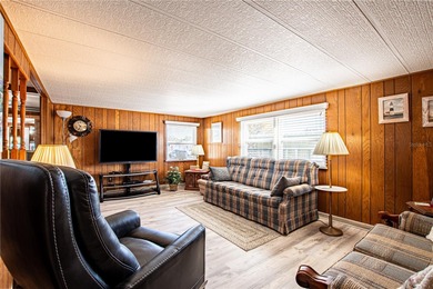 This spacious 2-bedroom, 1.5-bath single-wide home with on Betmar Acres Golf Club in Florida - for sale on GolfHomes.com, golf home, golf lot