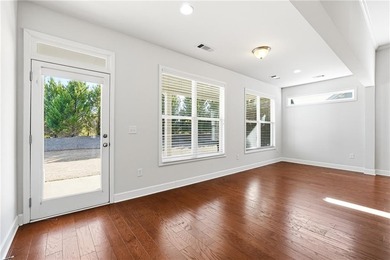 Welcome to this well maintained Beachwood Floorplan in Cresswind on Lanier Island Legacy Golf Couorse in Georgia - for sale on GolfHomes.com, golf home, golf lot