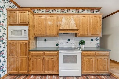 Quality-built, full brick home with lots of class! on Bailey Ranch Golf Club in Oklahoma - for sale on GolfHomes.com, golf home, golf lot