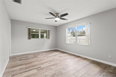 This beautifully remodeled home is right in the HEART of golf on Plantation Inn and Golf Resort  in Florida - for sale on GolfHomes.com, golf home, golf lot