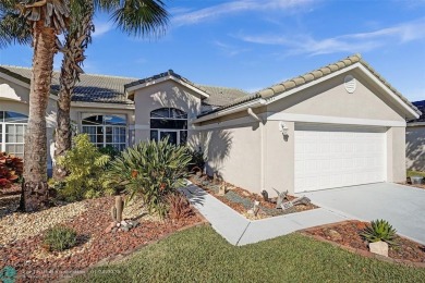 REDUCED! MOTIVATED SELLER! Stunning villa with expansive on Aberdeen Golf and Country Club in Florida - for sale on GolfHomes.com, golf home, golf lot