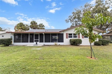 This beautifully remodeled home is right in the HEART of golf on Plantation Inn and Golf Resort  in Florida - for sale on GolfHomes.com, golf home, golf lot