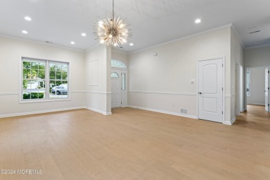 This 3BR, 2Ba redesigned model W/ 2 car garage has been on Four Seasons Spa and Country Club in New Jersey - for sale on GolfHomes.com, golf home, golf lot