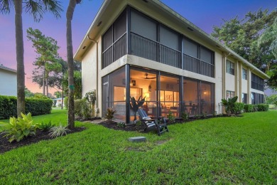 Welcome to Hunters Run, a mandatory buy-in and yearly membership on Hunters Run Golf and Country Club in Florida - for sale on GolfHomes.com, golf home, golf lot