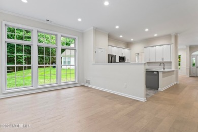 This 3BR, 2Ba redesigned model W/ 2 car garage has been on Four Seasons Spa and Country Club in New Jersey - for sale on GolfHomes.com, golf home, golf lot