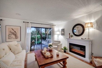 Welcome to Hunters Run, a mandatory buy-in and yearly membership on Hunters Run Golf and Country Club in Florida - for sale on GolfHomes.com, golf home, golf lot