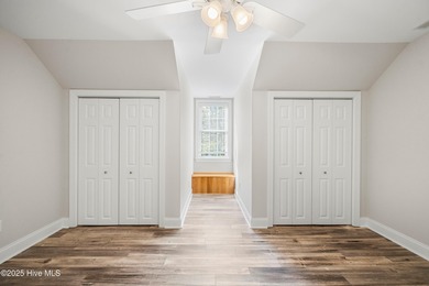 You don't want to miss this 5 bedroom, 3.5 bathroom Coastal on Belvedere Country Club in North Carolina - for sale on GolfHomes.com, golf home, golf lot