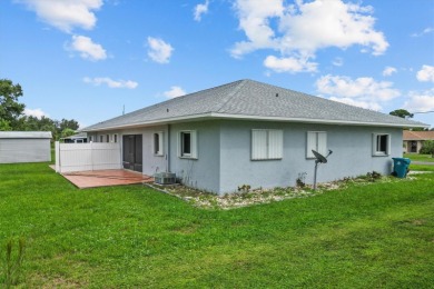 Investment Opportunity in Englewood! This 2003-built duplex at on Oyster Creek Golf Club in Florida - for sale on GolfHomes.com, golf home, golf lot