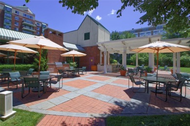 Magnificent 2 bedroom, 2.5 bath Penthouse with enormous rooftop on Garden City Golf Club in New York - for sale on GolfHomes.com, golf home, golf lot