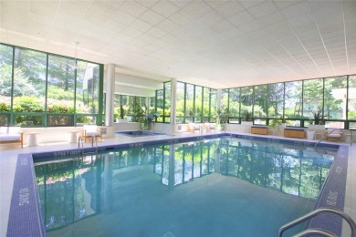 Magnificent 2 bedroom, 2.5 bath Penthouse with enormous rooftop on Garden City Golf Club in New York - for sale on GolfHomes.com, golf home, golf lot