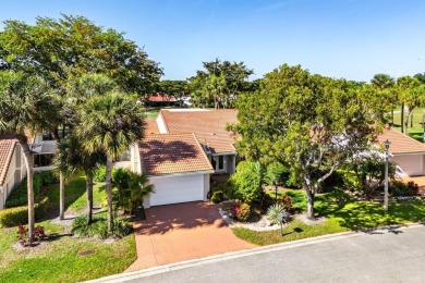 This spacious 2,494 square foot villa offers sweeping golf on Hunters Run Golf and Country Club in Florida - for sale on GolfHomes.com, golf home, golf lot