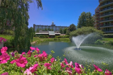 Magnificent 2 bedroom, 2.5 bath Penthouse with enormous rooftop on Garden City Golf Club in New York - for sale on GolfHomes.com, golf home, golf lot