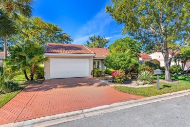 This spacious 2,494 square foot villa offers sweeping golf on Hunters Run Golf and Country Club in Florida - for sale on GolfHomes.com, golf home, golf lot