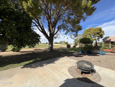 Beautiful 3 bedroom Gemini/Twin home situated on the 17th hole on Sun City Lakes West and East in Arizona - for sale on GolfHomes.com, golf home, golf lot