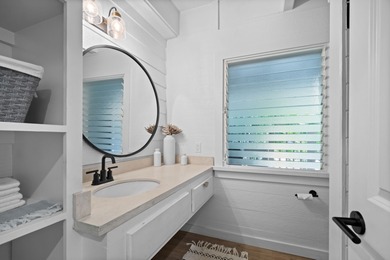 An exceptional island living opportunity in Princeville, this on Makai Golf Club At Princeville in Hawaii - for sale on GolfHomes.com, golf home, golf lot