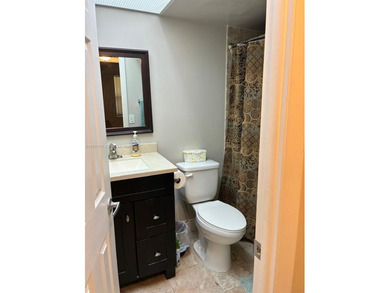Comfort meets total convenience in this charming 2-bedroom on Sunrise Lakes Phase IV Golf Course in Florida - for sale on GolfHomes.com, golf home, golf lot