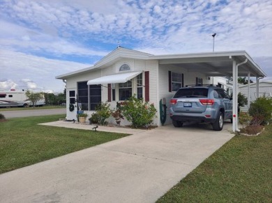 New Roof , Fully Furnished, Move-In Ready! Comes with Golf Cart on Riverwood Golf Club in Florida - for sale on GolfHomes.com, golf home, golf lot