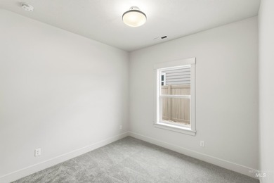 Thoughtfully designed single-level floor plan offers 3 bedrooms on Hunters Point Golf Club in Idaho - for sale on GolfHomes.com, golf home, golf lot