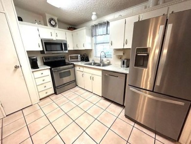 Charming 2 Bedroom, 2 Bathroom Home in 55+ Golf Community with on Crystal Lake Club in Florida - for sale on GolfHomes.com, golf home, golf lot