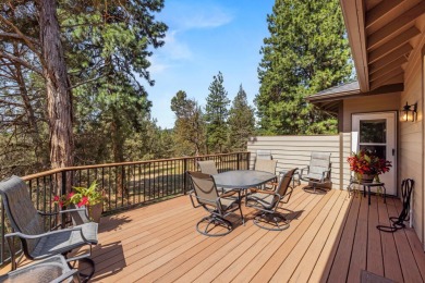 GREAT PRICE AND LOCATION - DUPLEX TOWNHOME WITH GARAGE AT THE on Running Y Ranch Resort in Oregon - for sale on GolfHomes.com, golf home, golf lot