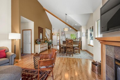 GREAT PRICE AND LOCATION - DUPLEX TOWNHOME WITH GARAGE AT THE on Running Y Ranch Resort in Oregon - for sale on GolfHomes.com, golf home, golf lot
