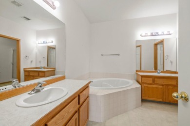 GREAT PRICE AND LOCATION - DUPLEX TOWNHOME WITH GARAGE AT THE on Running Y Ranch Resort in Oregon - for sale on GolfHomes.com, golf home, golf lot