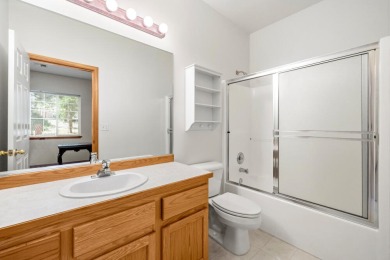 GREAT PRICE AND LOCATION - DUPLEX TOWNHOME WITH GARAGE AT THE on Running Y Ranch Resort in Oregon - for sale on GolfHomes.com, golf home, golf lot