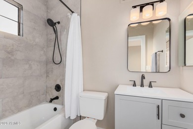 NEW HVAC!!! This beautifully updated 2 bed, 2 bath end unit on Papago Golf Course in Arizona - for sale on GolfHomes.com, golf home, golf lot