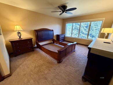 Experience luxury living in this beautiful 2-bedroom, 3.5-bath on Ruby View Golf Course in Nevada - for sale on GolfHomes.com, golf home, golf lot