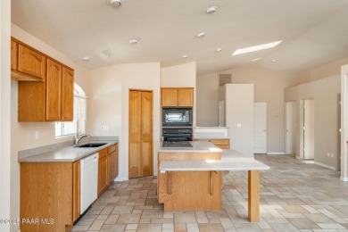 Great location on this Prescott Country Club home that is on Prescott Golf and Country Club in Arizona - for sale on GolfHomes.com, golf home, golf lot