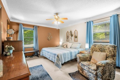 Delightful  3 bed, 2.5 bath home in Fairfield Glade with 1,950 on Stonehenge Golf Course in Tennessee - for sale on GolfHomes.com, golf home, golf lot