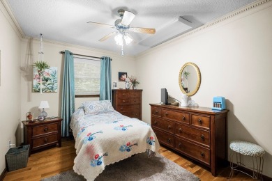 Delightful  3 bed, 2.5 bath home in Fairfield Glade with 1,950 on Stonehenge Golf Course in Tennessee - for sale on GolfHomes.com, golf home, golf lot