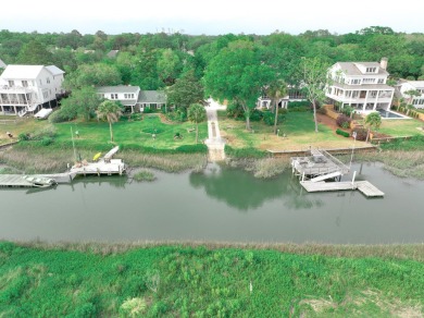 Sought-after Bayview Acres neighborhood in the heart of Mount on Patriots Point Links on Charleston Harbor in South Carolina - for sale on GolfHomes.com, golf home, golf lot