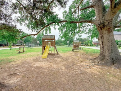 Sought-after Bayview Acres neighborhood in the heart of Mount on Patriots Point Links on Charleston Harbor in South Carolina - for sale on GolfHomes.com, golf home, golf lot