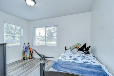 Charming ranch home in historic Forest Hills. If you're dreaming on Babe Zaharias Golf Course in Florida - for sale on GolfHomes.com, golf home, golf lot