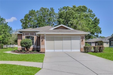 Come Live in the Beautiful Gated Community of Silverthorn,
 on Silverthorn Country Club in Florida - for sale on GolfHomes.com, golf home, golf lot