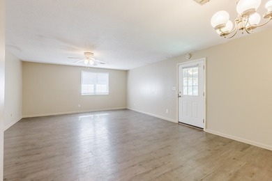 Beautiful 3 bedroom, 2 bath second-floor condo located just off on Southwestern Golf Links in Georgia - for sale on GolfHomes.com, golf home, golf lot