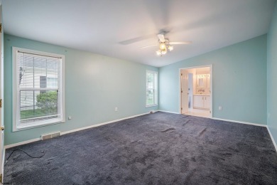 Comfortable, Low-Maintenance Living for Active Adults - 2 Bed, 2 on Mays Landing Golf and Country Club in New Jersey - for sale on GolfHomes.com, golf home, golf lot