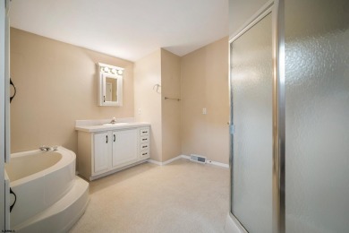 Comfortable, Low-Maintenance Living for Active Adults - 2 Bed, 2 on Mays Landing Golf and Country Club in New Jersey - for sale on GolfHomes.com, golf home, golf lot
