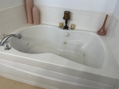 Take Advantage of a new Price Improvement! Now here's a Move-In on Wedgefield Golf Club in Florida - for sale on GolfHomes.com, golf home, golf lot